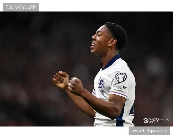 奥尔德姆俱乐部迎来新任主教练，力图重振球队雄风